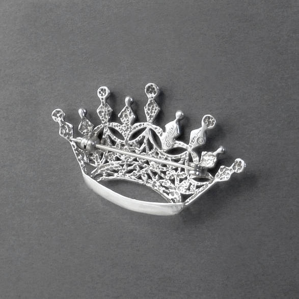 Vintage STERLING Silver Queens CROWN Brooch Signed JEZLAINE - Years After