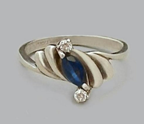 ESTATE Vintage Sterling Blue SAPPHIRE Gemstone Ring - Years After