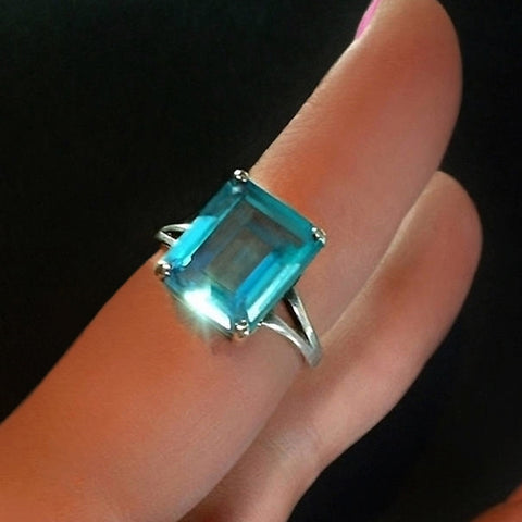 Vintage Emerald-Cut Blue TOPAZ Solitaire RING 4CT Cubic Zirconia - Years After